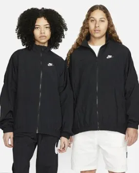 Nike Women Sportswear Essential Windrunner